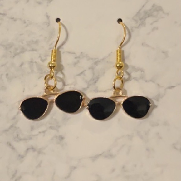 🔴Handmade Sunglass Earrings🕶 - Picture 3 of 4